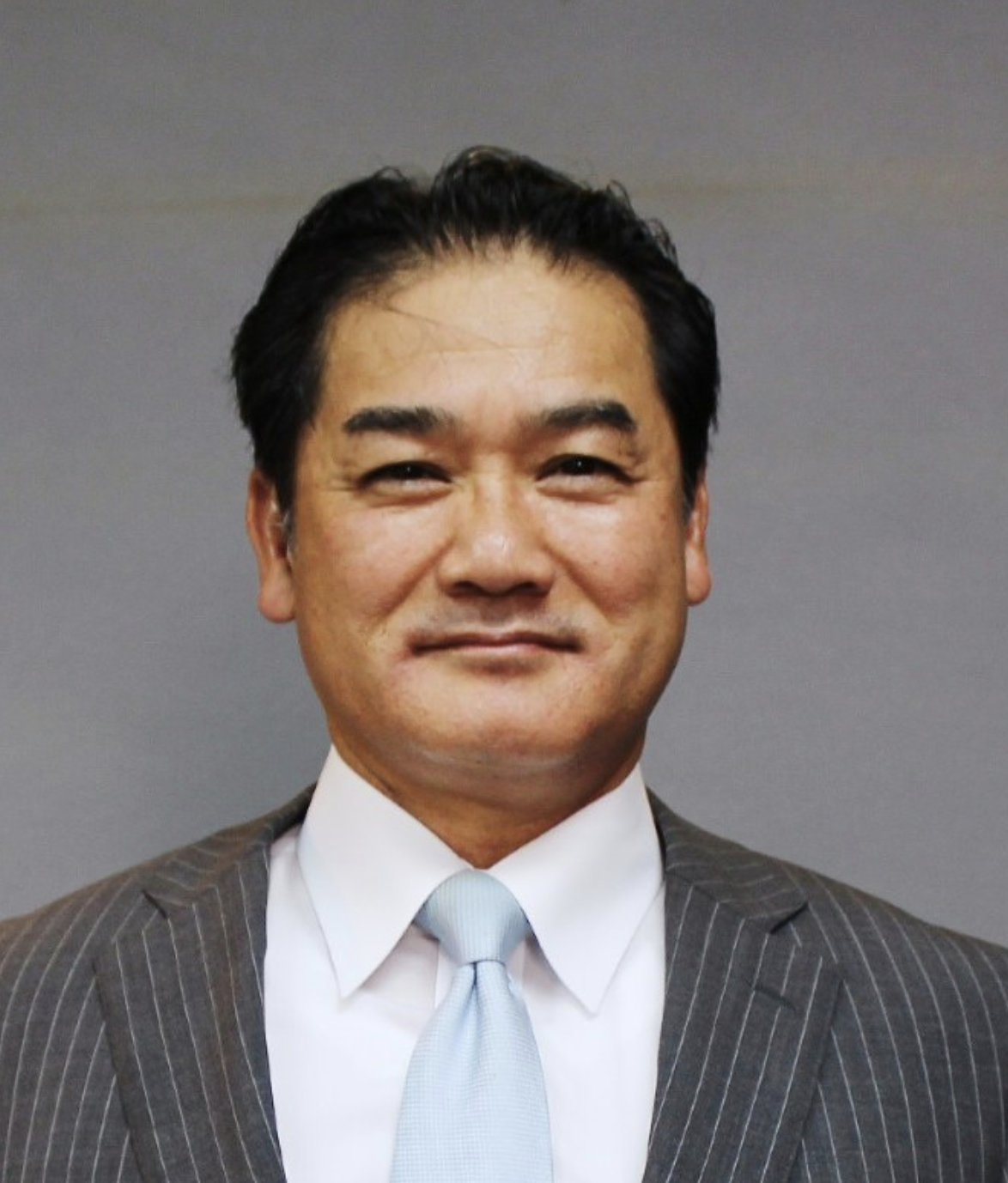 佐喜真淳氏